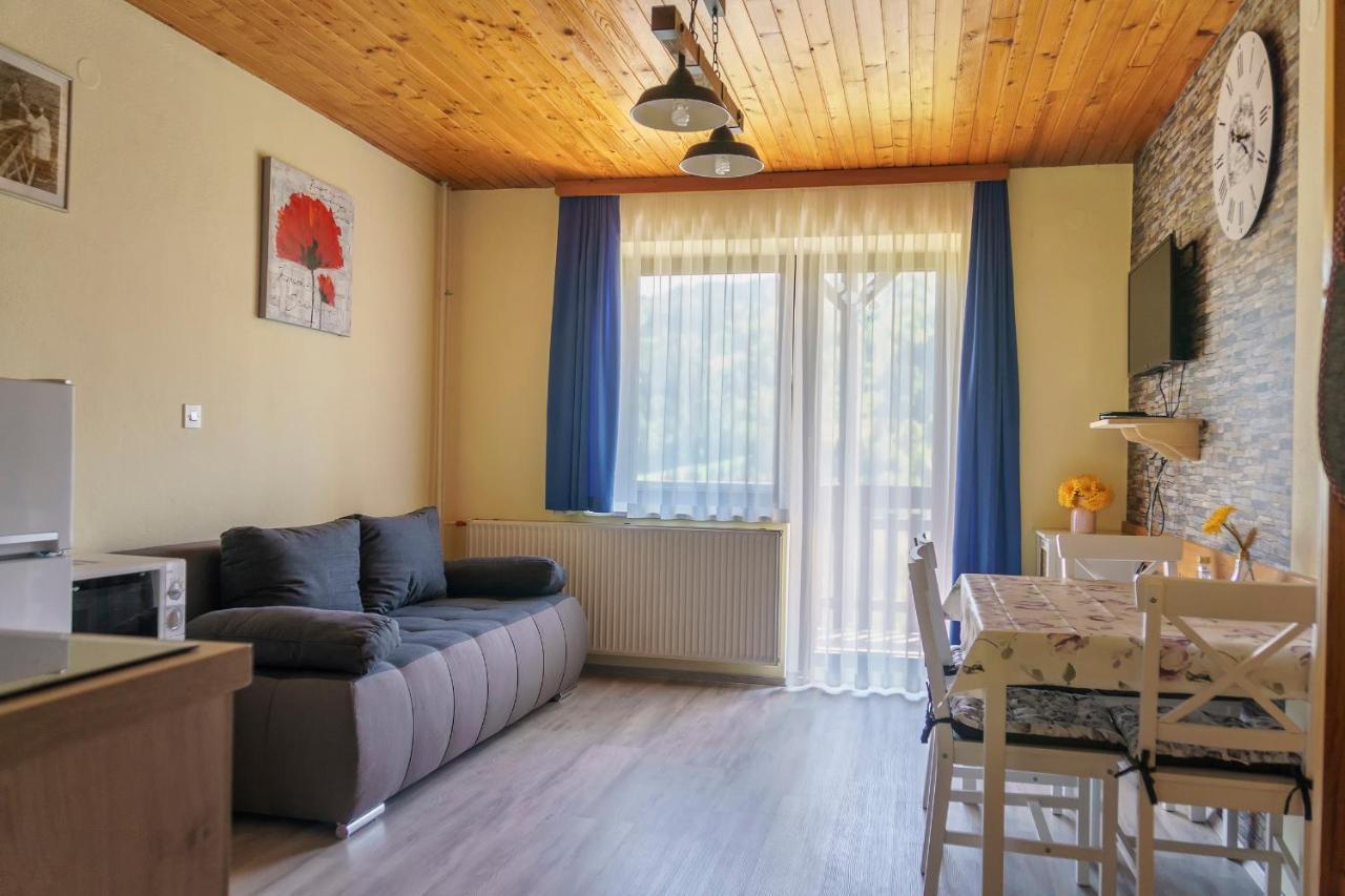 Apartments Zakrasnik Škofja Loka Exterior foto